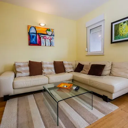 Ulica Spira Puovica Apartment Trogir